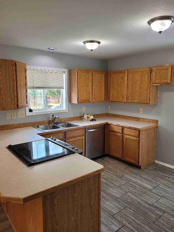 1926 Sw Reindeer Ave - Photo 4 of 22