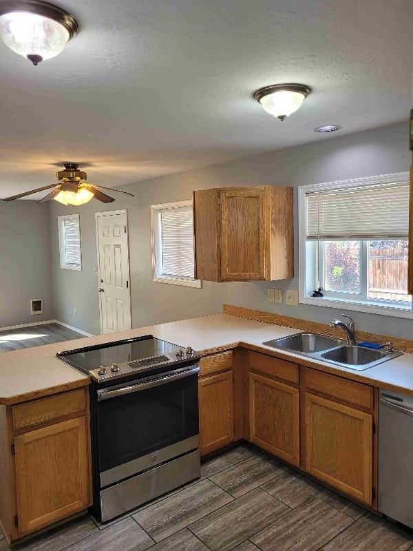 1926 Sw Reindeer Ave - Photo 7 of 22