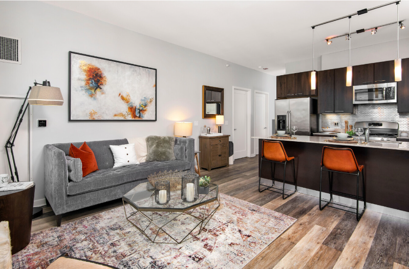 499 W Huron St - Photo 3 of 11