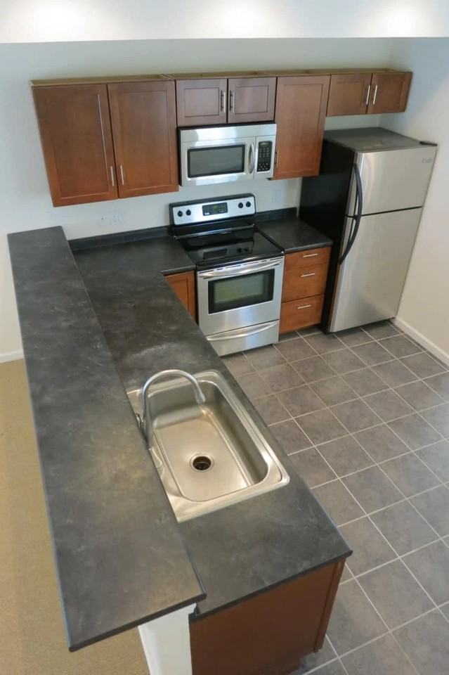 1117 Umber Dr - Photo 6 of 20