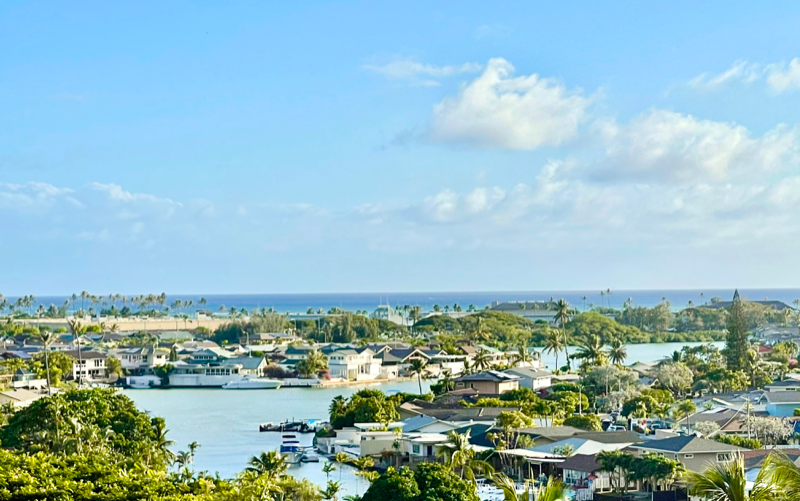 501 Hahaione St - Photo 2 of 47