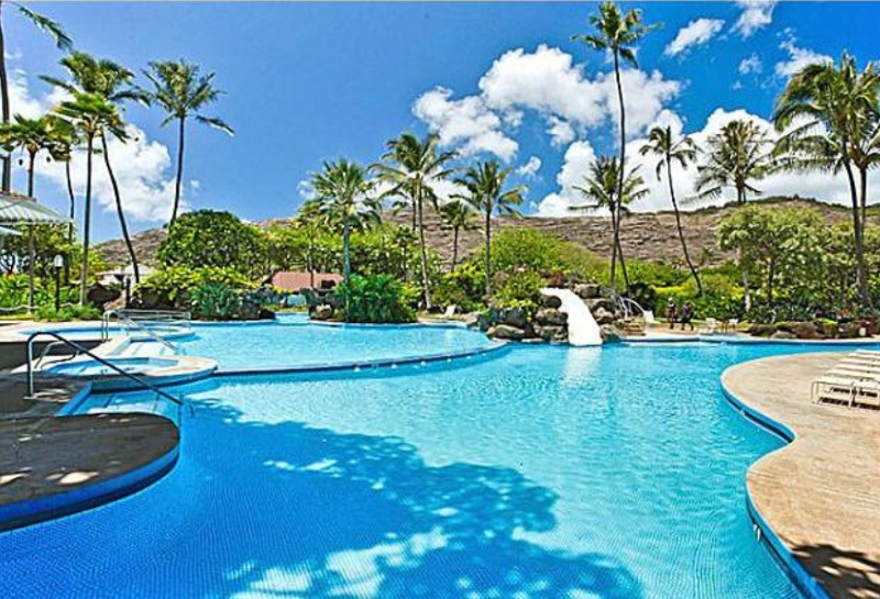 501 Hahaione St - Photo 3 of 47