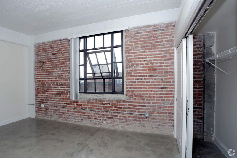 1323 Broadway St #5B - Photo 5 of 14