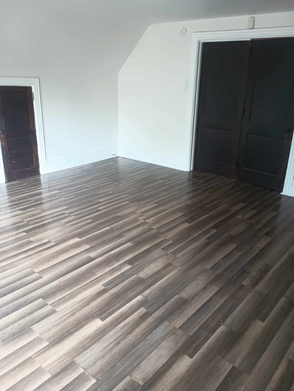 1513 12th St Apt 3rd #3 - Photo 2 of 10