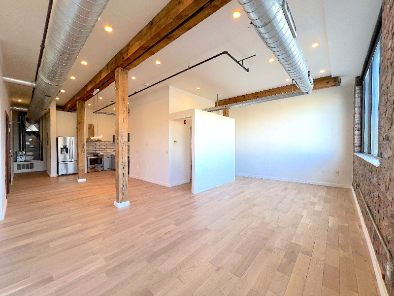 1410 Gratiot Ave #202 - Photo 7 of 22