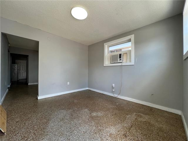 2824 Pauger St #2830 - Photo 2 of 6