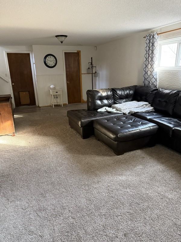 3634 Alpine Pl - Photo 2 of 9