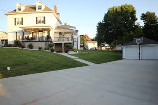 301 Chestnut St - Photo 1 of 1