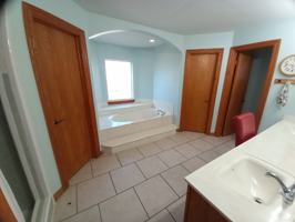 featured image of 805 Tara Dr