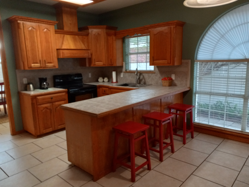 805 Tara Dr - Photo 6 of 36