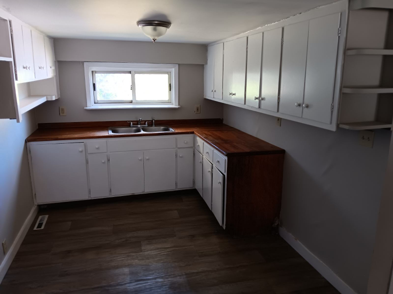 603 Cooper Dr - Photo 2 of 7