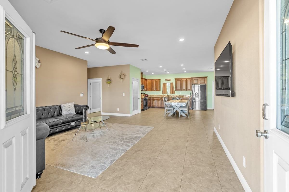 4615 E Saint Louis Ave - Photo 7 of 48