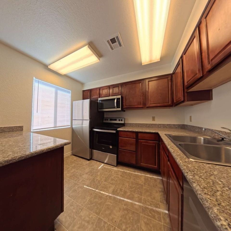 5499 Indian River Dr #354 - Photo 7 of 38