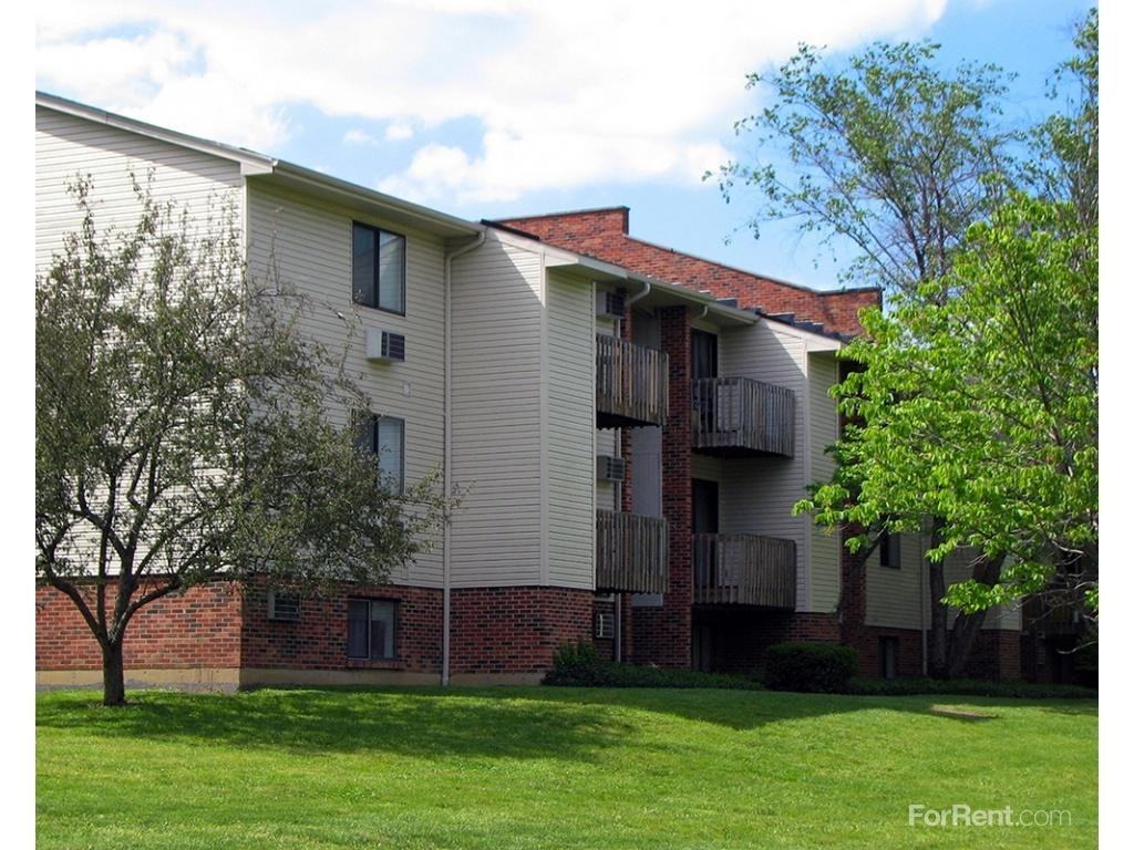 Oakwood Apts - Photo 2 of 20