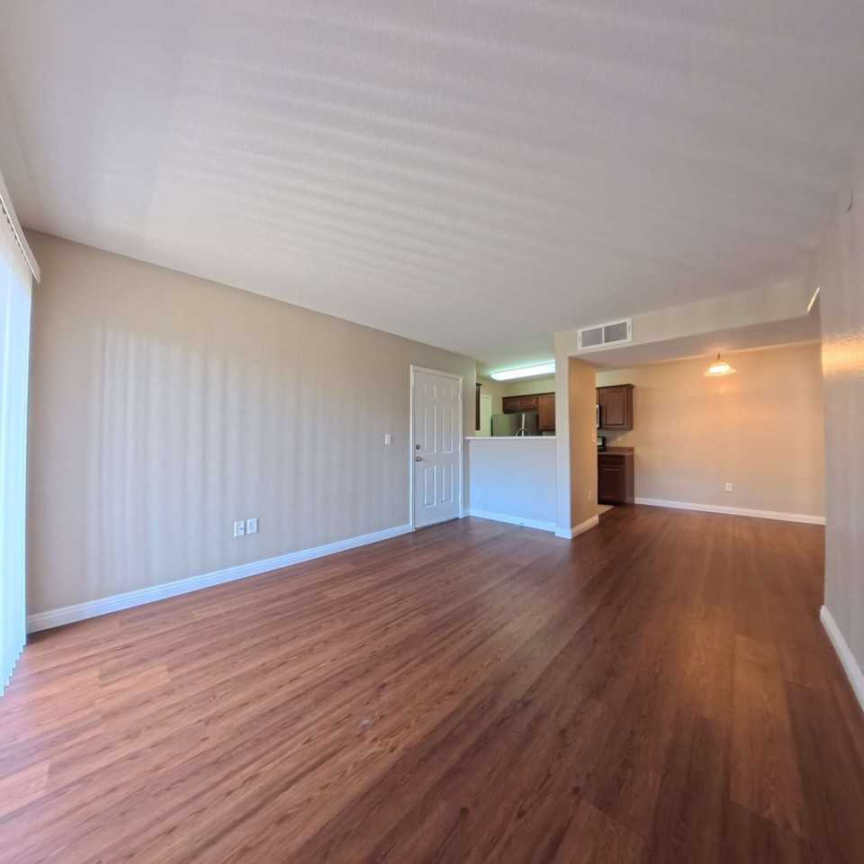 7885 W Flamingo Rd #1140