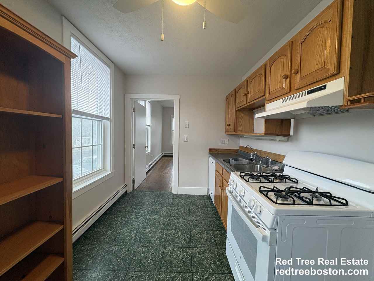 26 Saint James St - Photo 3 of 22