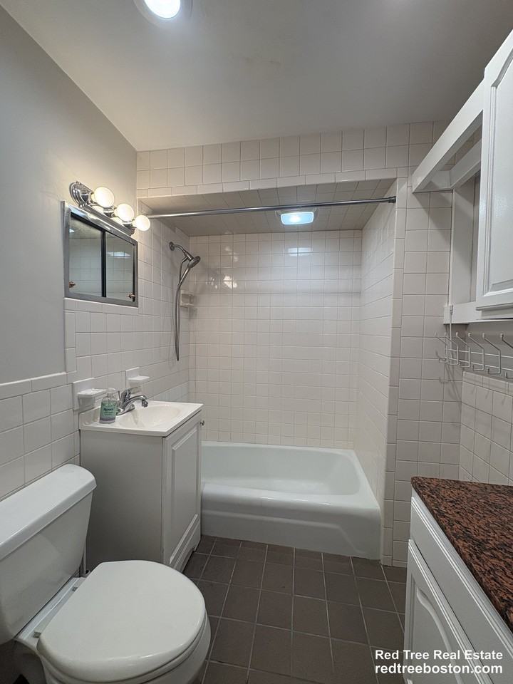 26 Saint James St - Photo 5 of 22