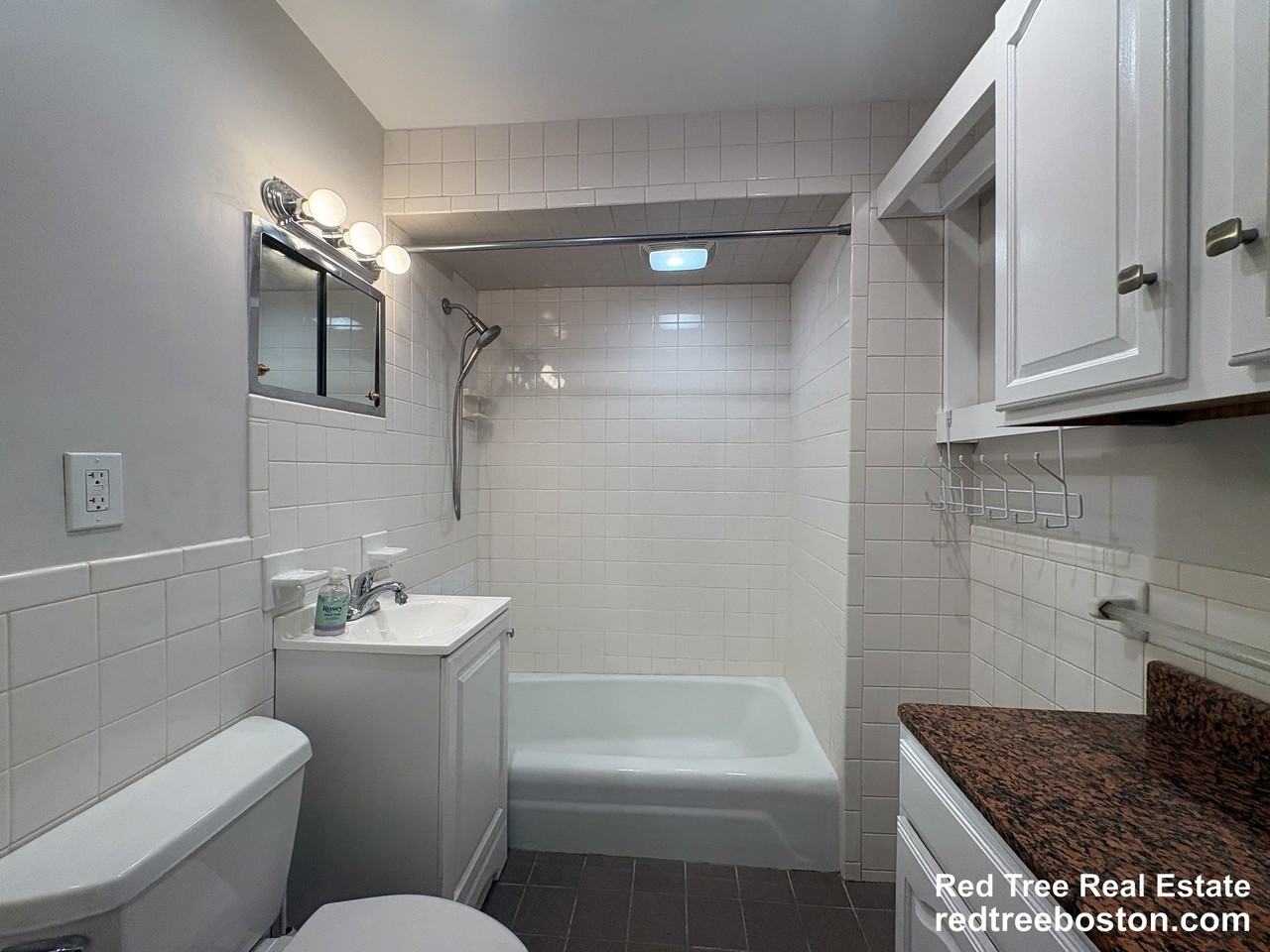 26 Saint James St - Photo 6 of 22