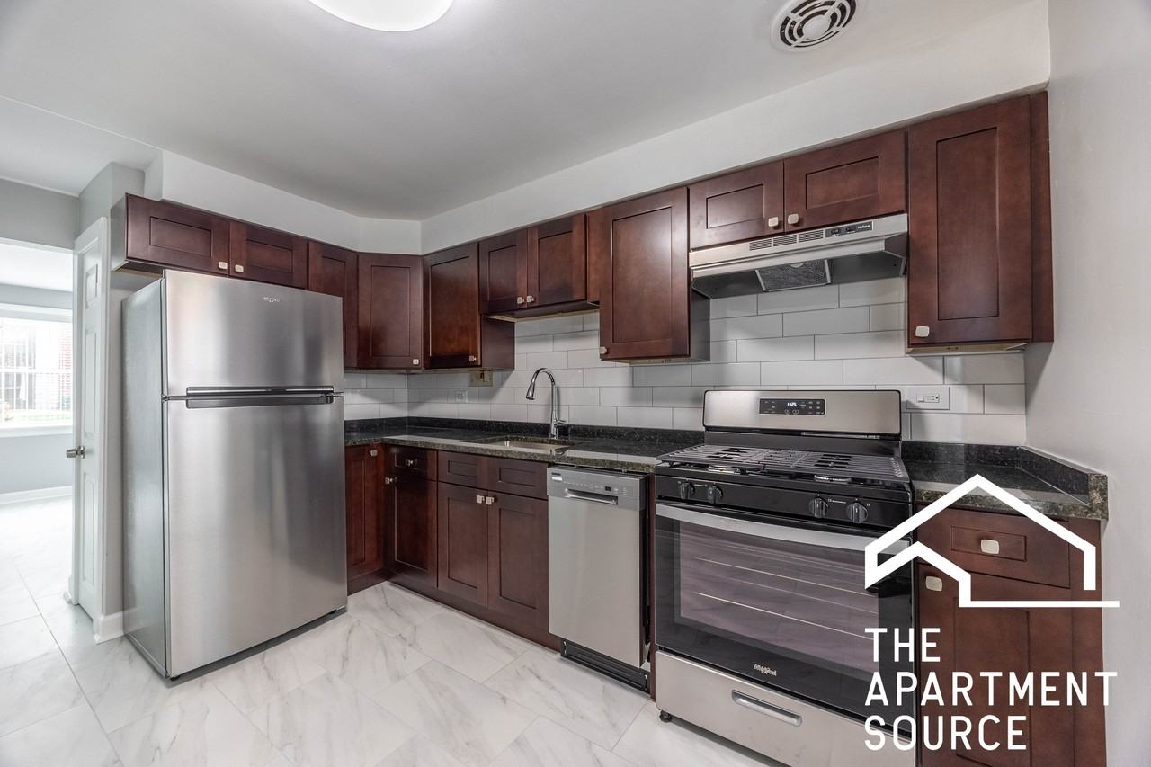 6707 N California Ave #GW - Photo 2 of 15