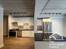featured image of 952 W Carmen Ave #210