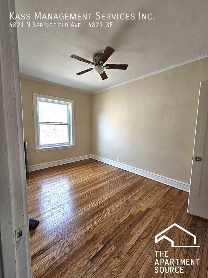 4821 N Springfield Ave #3E - Photo 3 of 9