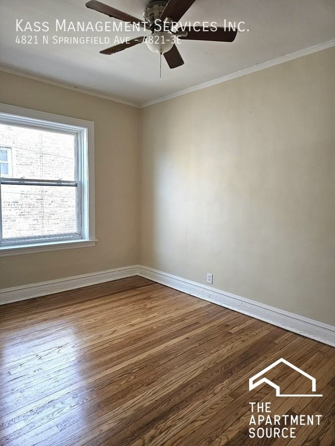 4821 N Springfield Ave #3E - Photo 6 of 9