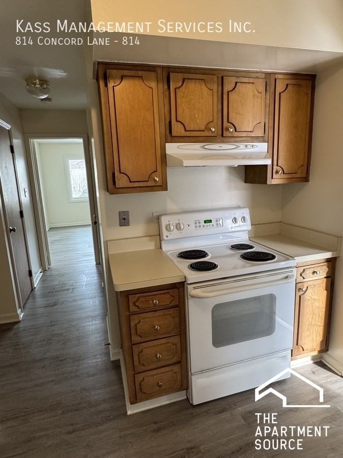 814 Concord Ln #814 - Photo 2 of 14