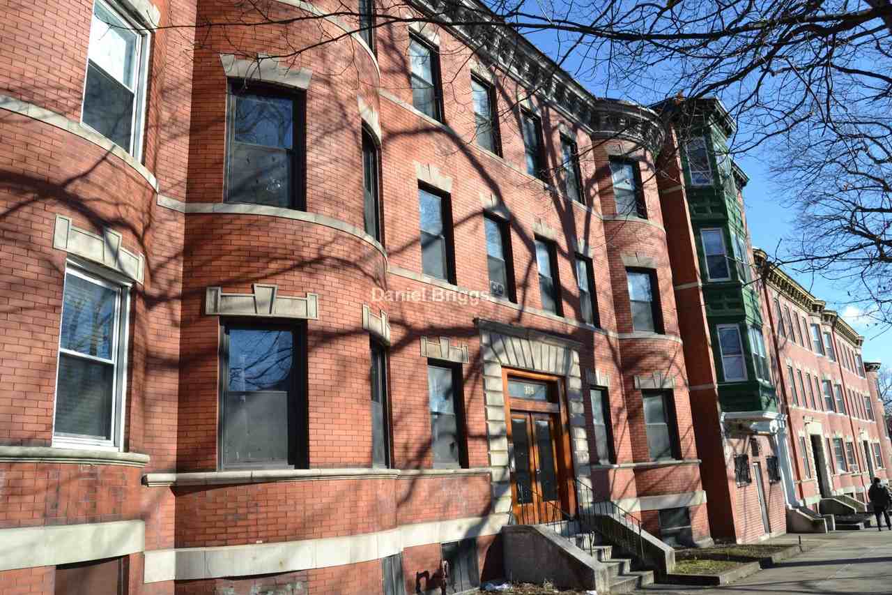1379 Commonwealth Ave #4 - Photo 5 of 19