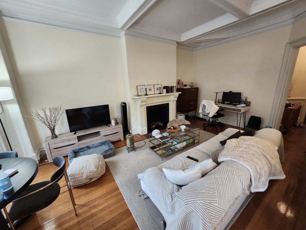 227 Newbury St #2F - Photo 3 of 12
