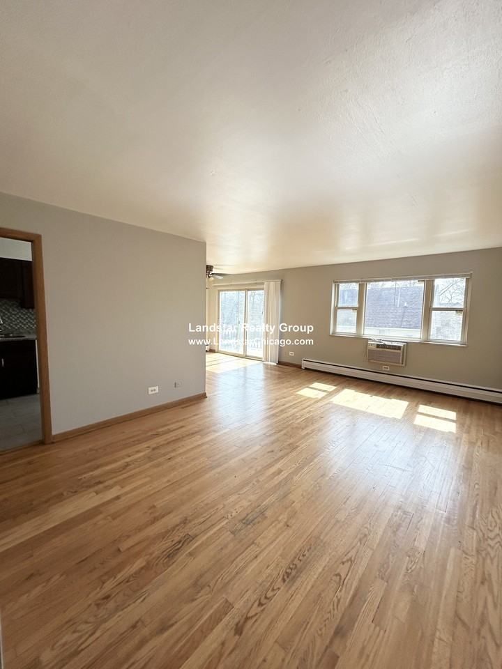 1026 S River Rd #3C