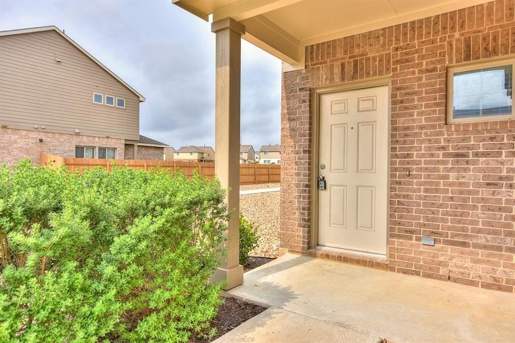 420 White Steppe Way - Photo 2 of 31