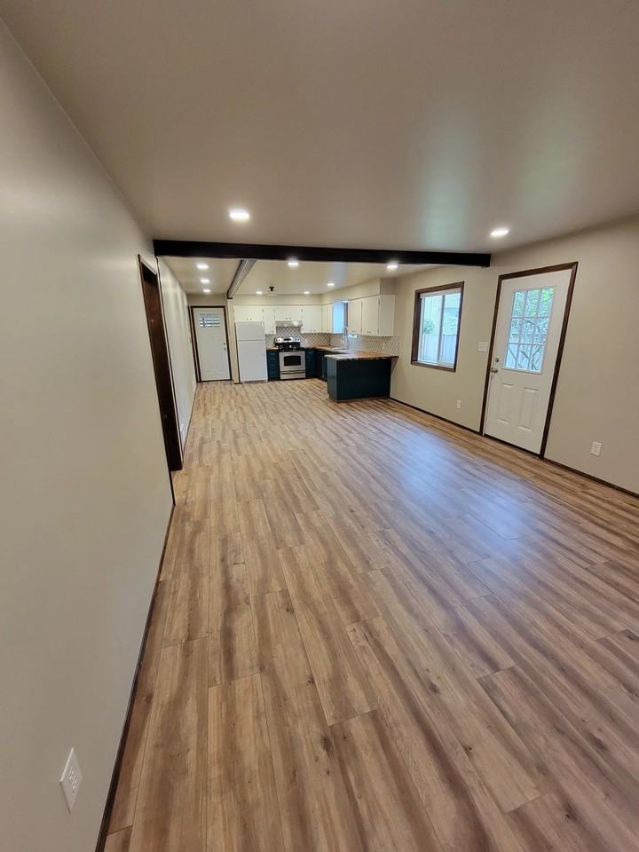 2504 167th Pl Se #B - Photo 4 of 13