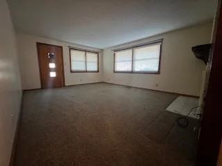 1010 N Nashville Ave - Photo 2 of 10