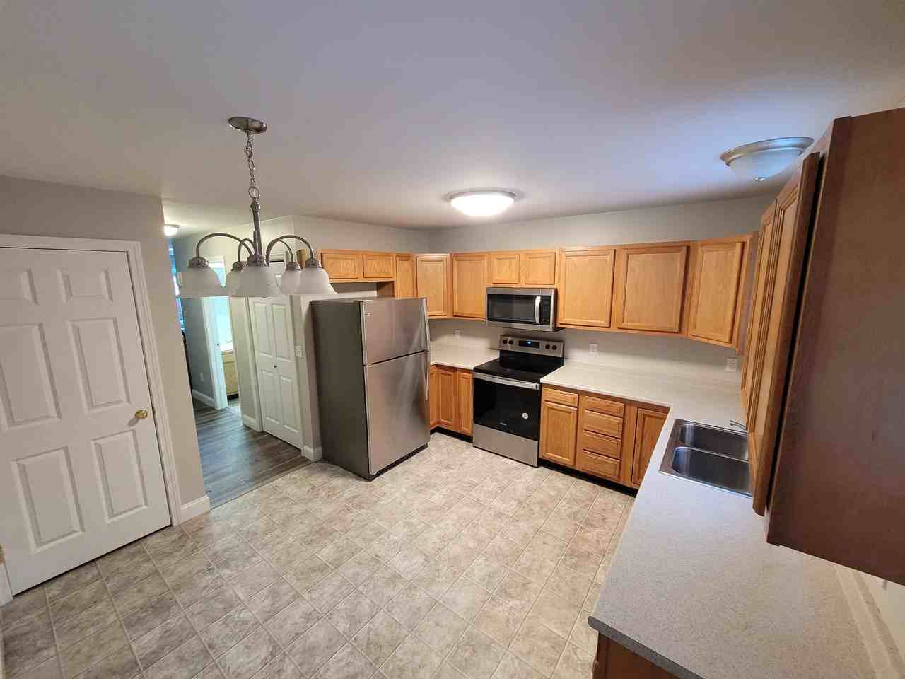 10 Tourmaline Dr #10 - Photo 4 of 13