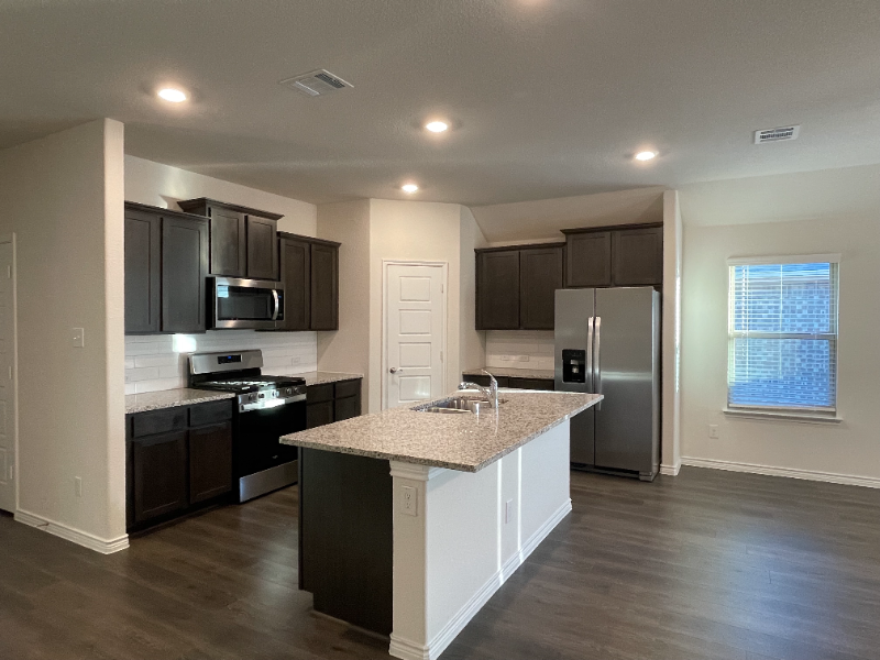 759 Philadelphia St - Photo 2 of 26