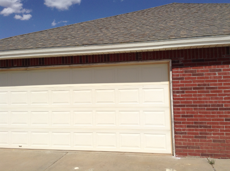 523 N Clinton Ave - Photo 3 of 9