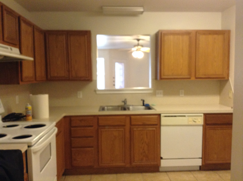 523 N Clinton Ave - Photo 5 of 9