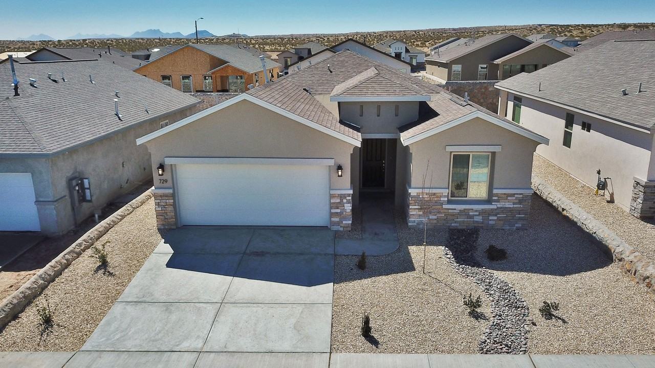 729 Calle Escondida - Photo 4 of 50