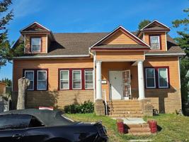 featured image of 56 E Park Ave