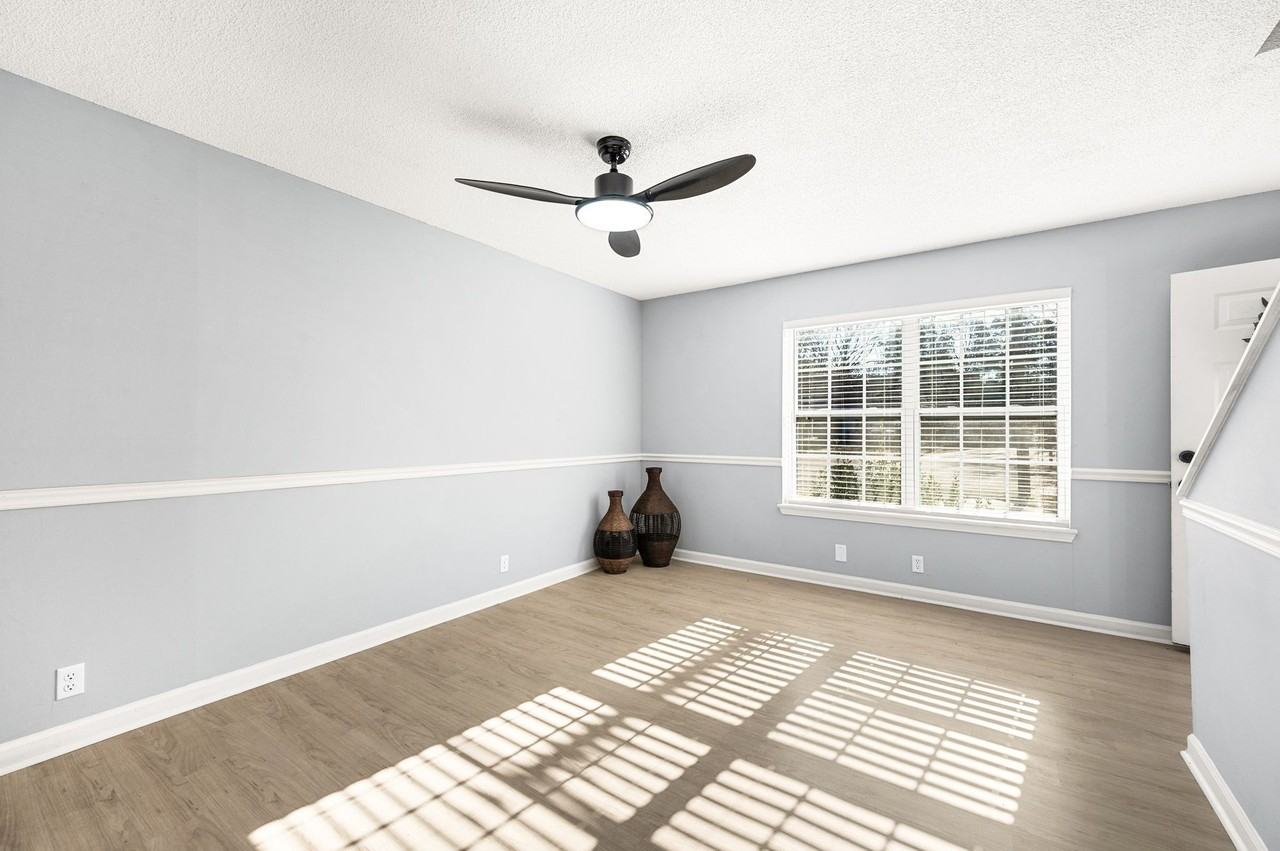 906 Lauren Ct - Photo 6 of 36