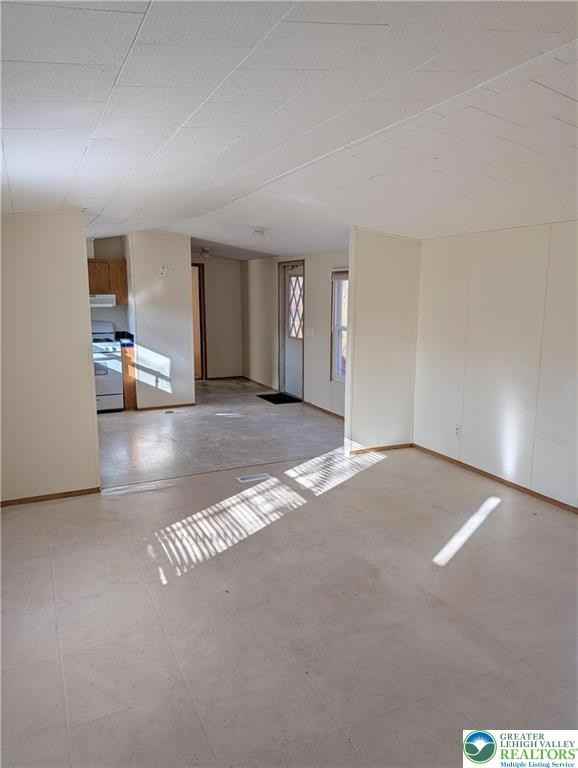 180 Hoffman Rd ##B - Photo 4 of 15