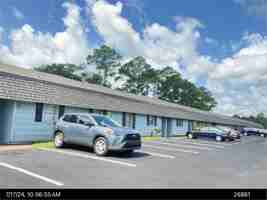 featured image of 1522 W Oakridge Dr