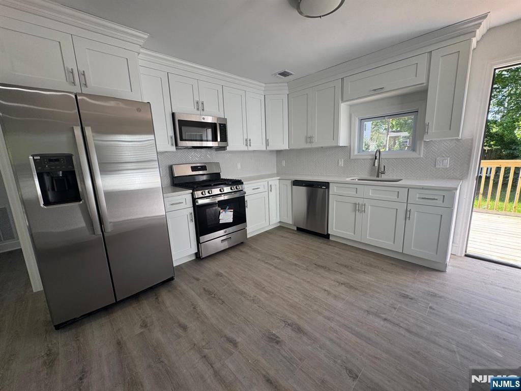 99 Forest Rd - Photo 4 of 16