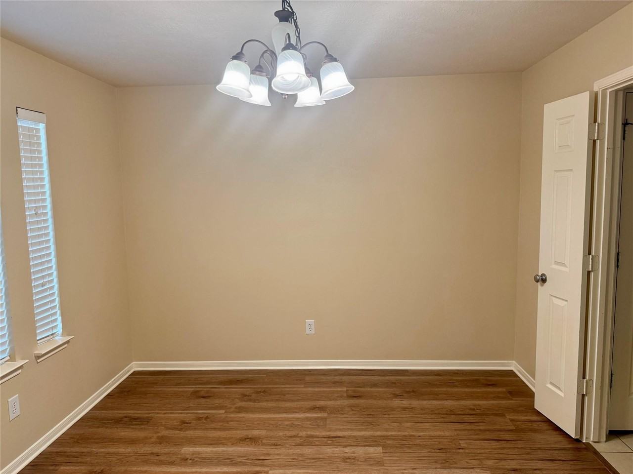 2311 Slate Ridge Ln - Photo 6 of 11