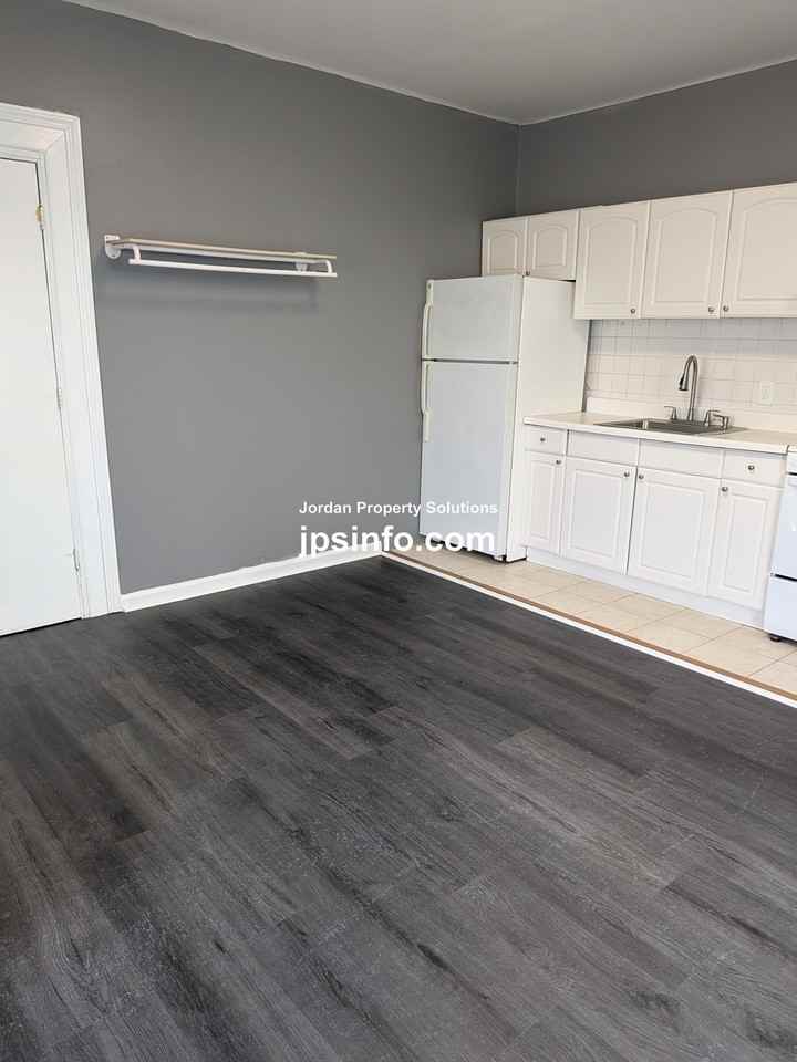 110 Perkins St #7 - Photo 2 of 6