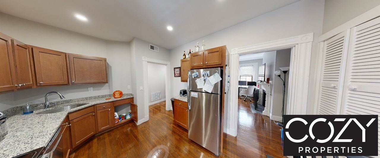 26 Jfk St #5 - Photo 2 of 6