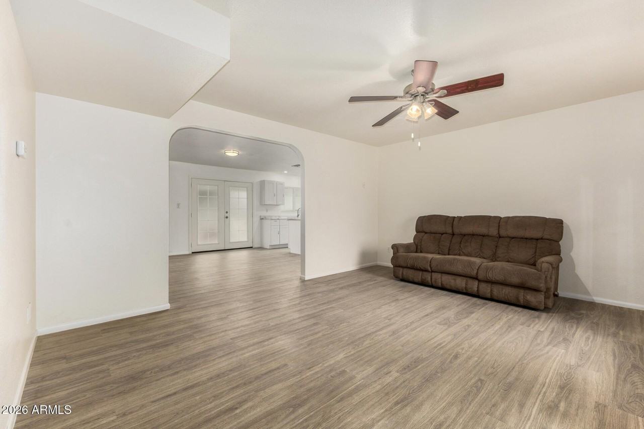 4439 E Hidalgo Ave - Photo 4 of 27