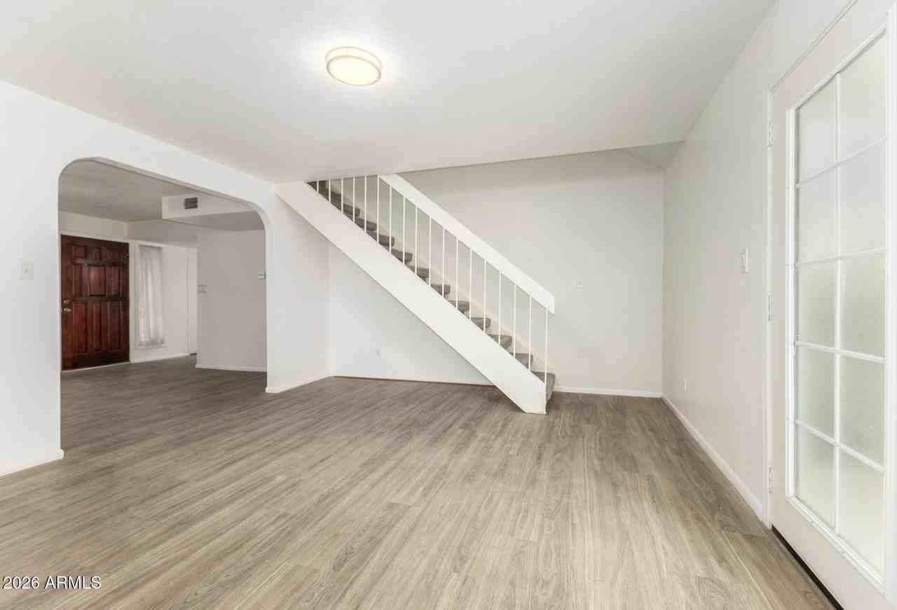 4439 E Hidalgo Ave - Photo 5 of 27