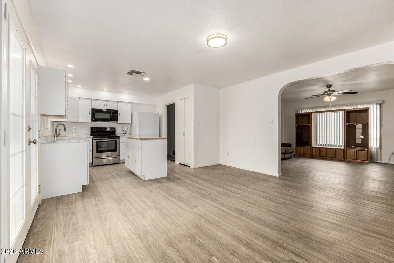 4439 E Hidalgo Ave - Photo 7 of 27