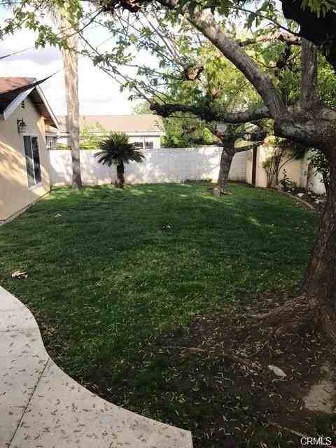 8445 Chaffee St - Photo 5 of 5